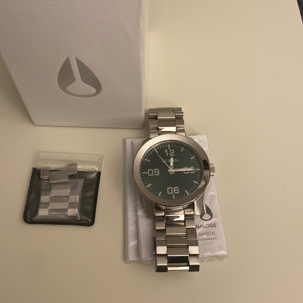 Nixon Corporal SS